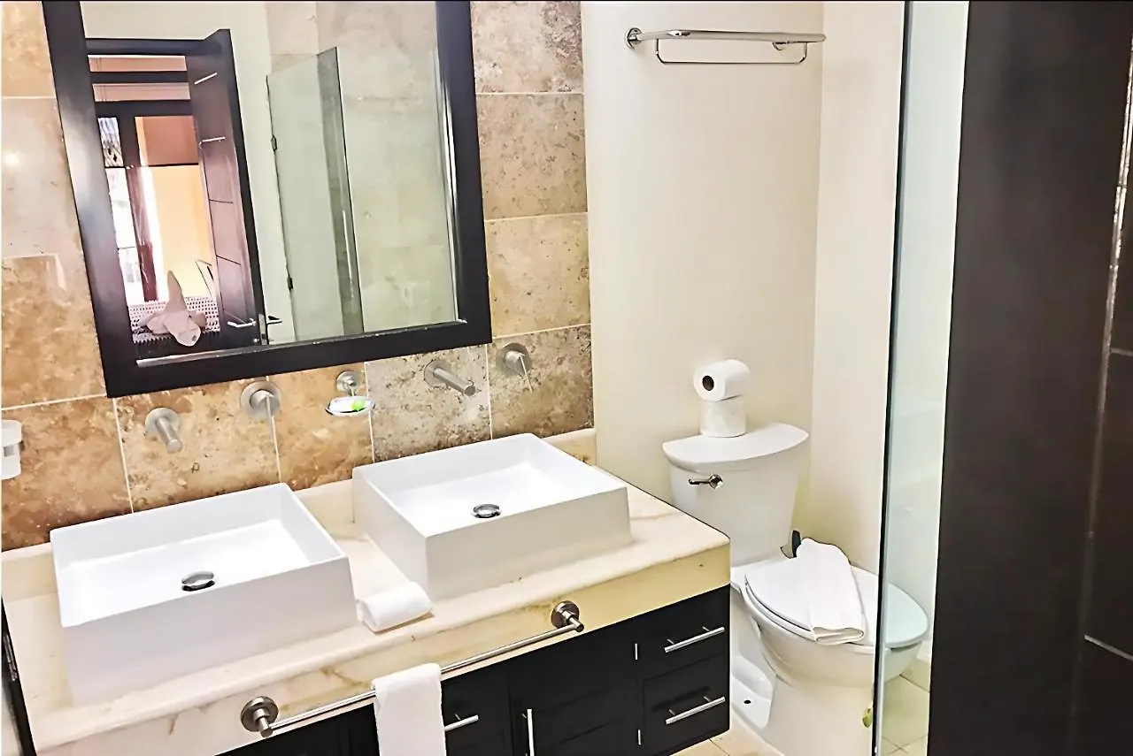 Faro 201 Beachfront Apartment With Ocean View, Close To 5Th Av Playa del Carmen