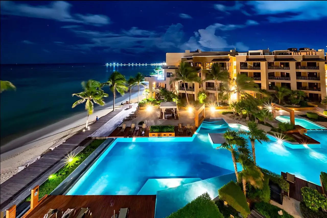 Faro 201 Beachfront Apartment With Ocean View, Close To 5Th Av location