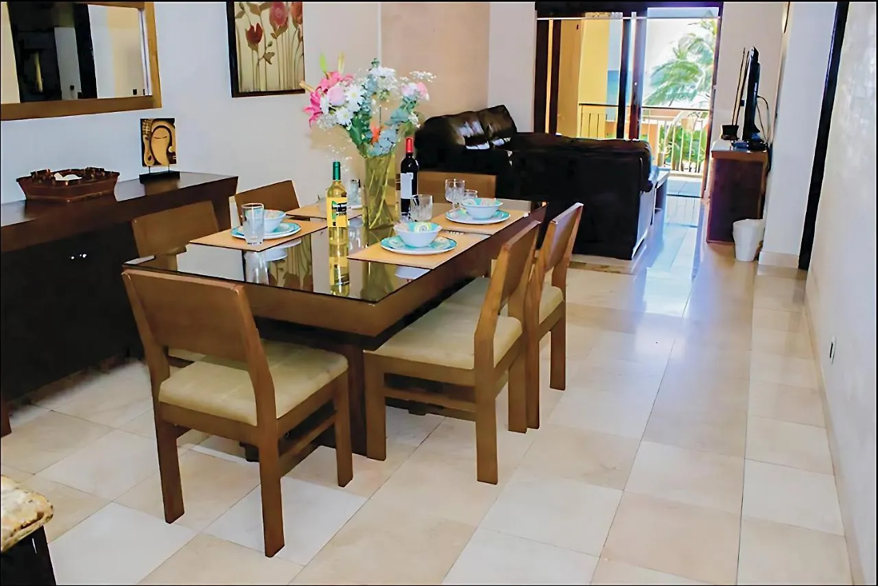 Faro 201 Beachfront Apartment With Ocean View, Close To 5Th Av Playa del Carmen